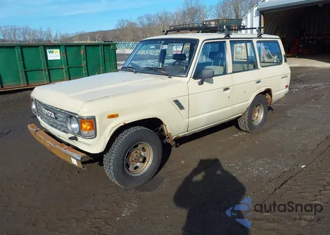 1987 Toyota Land Cruiser Fj60 z USA, uszkodzony, nr VIN JT3FJ60G3H1140013